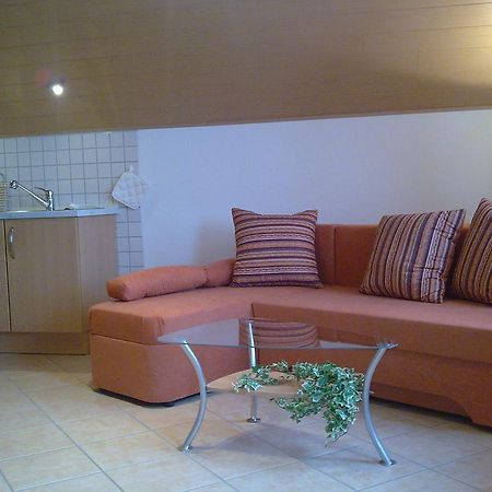 Fliederhof Ferienwohnungen Herresbach Quarto foto